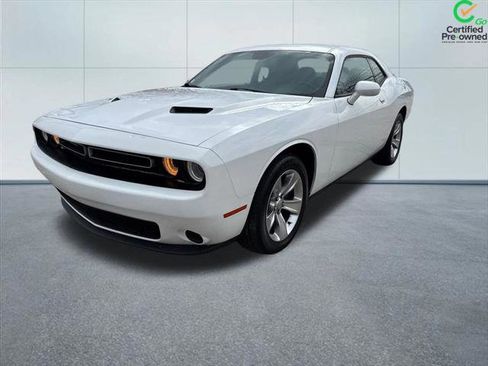 Certified 2021 Dodge Challenger SXT image 2