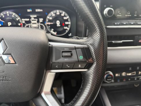 Used 2024 Mitsubishi Outlander SEL image 20