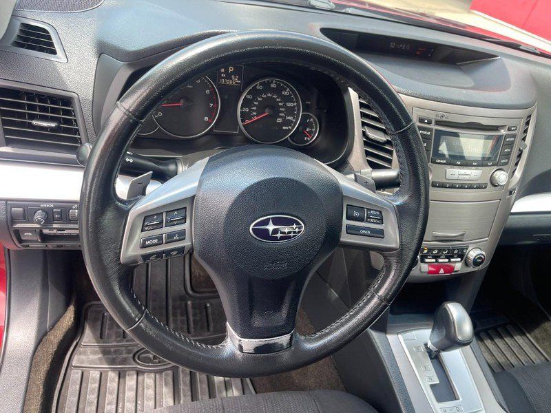 Used 2013 Subaru Legacy 2.5i Premium AWD/4WD image 21