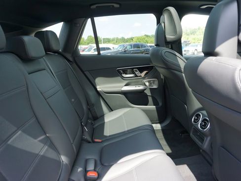 Certified 2025 Mercedes-Benz GLC 300 4MATIC image 56