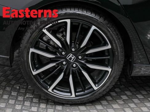 Used 2024 Honda Accord Touring image 31