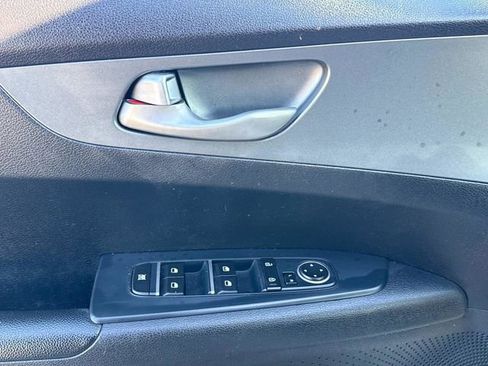 Used 2020 Kia Forte LXS image 26