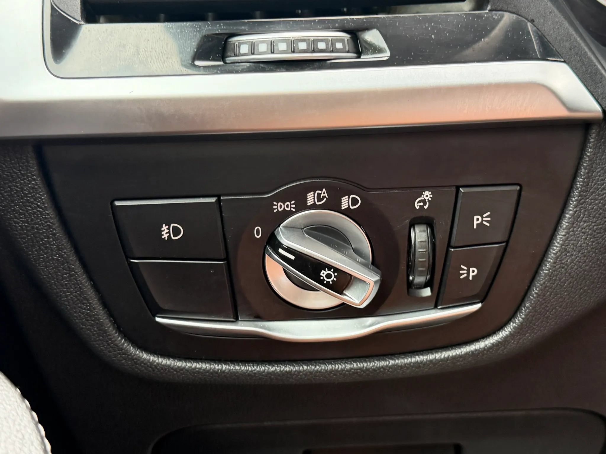 Used 2018 BMW X3 xDrive30i AWD/4WD image 21