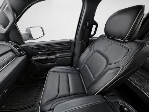 Used 2022 RAM 1500 Limited AWD/4WD image 15