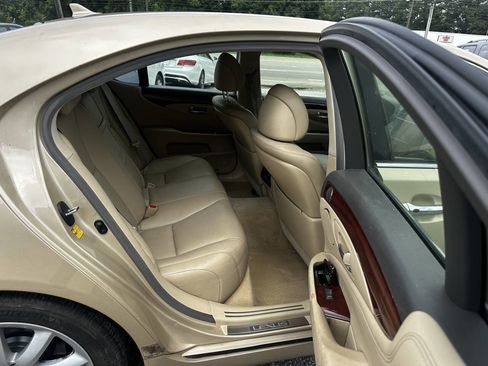 Used 2007 Lexus LS 460 image 17