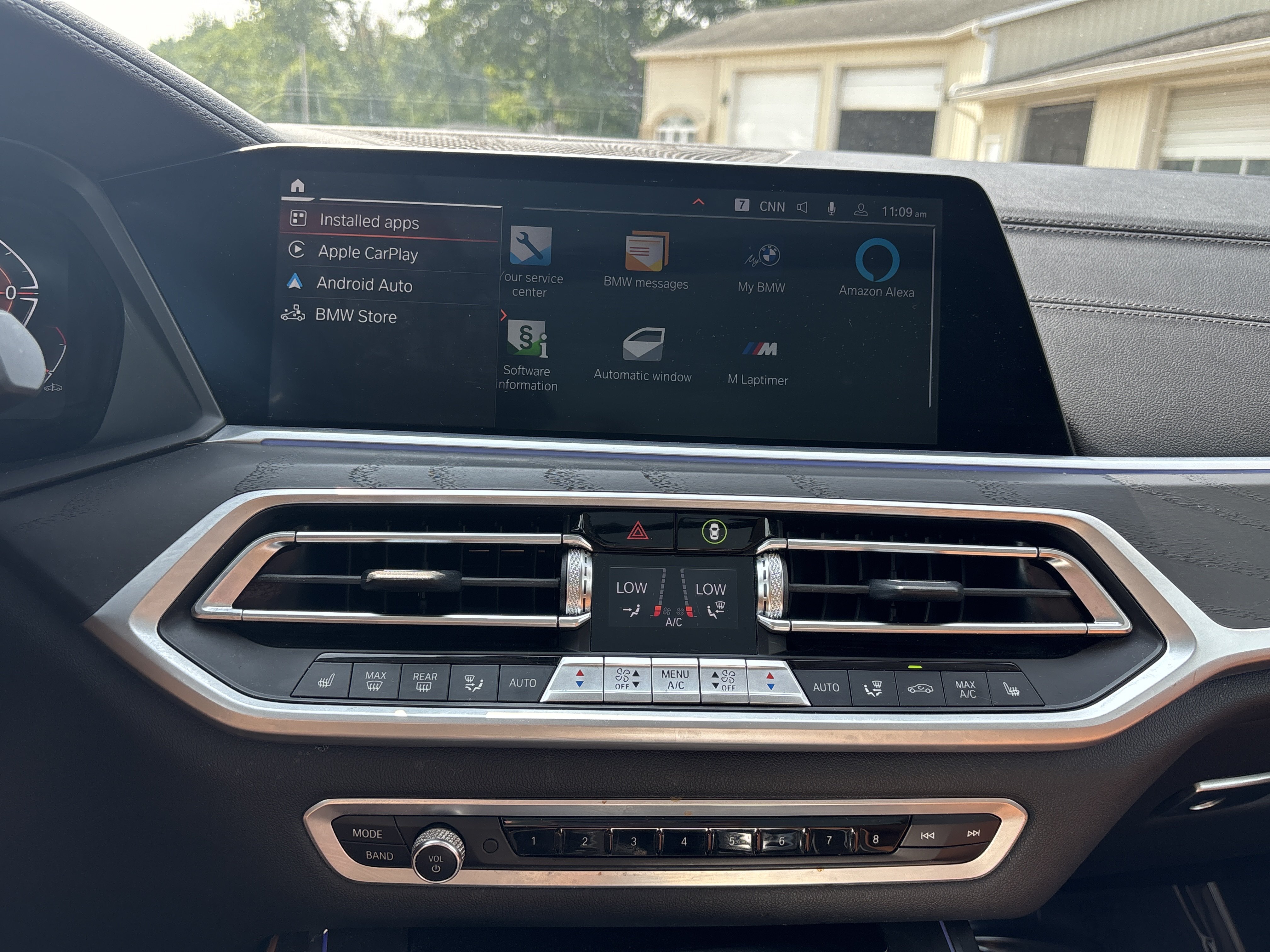 Used 2022 BMW X7 xDrive40i w/ Premium Package AWD/4WD image 23