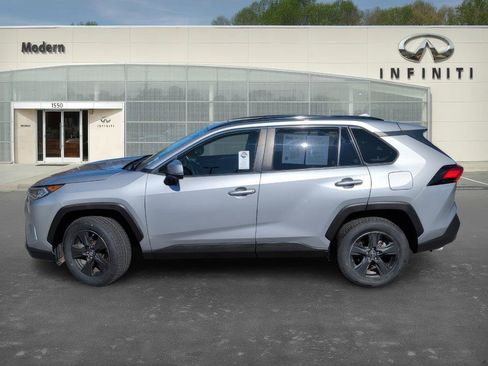 Used 2019 Toyota RAV4 XLE w/ Convenience Package image 6