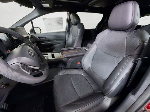 New 2026 Toyota Sienna Platinum AWD/4WD image 11