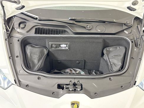 Used 2018 Lamborghini Huracan LP 580-2 RWD image 31
