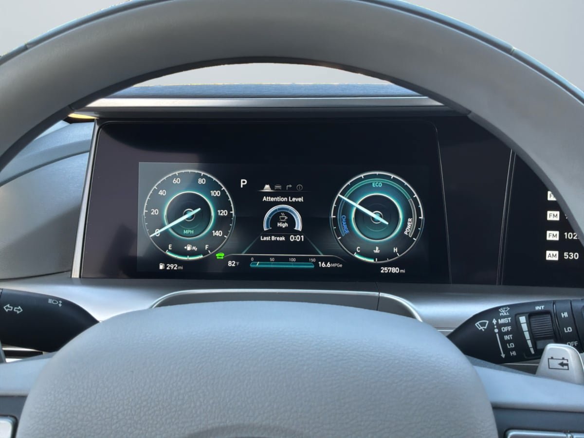Used 2022 Hyundai Nexo Blue FWD image 12