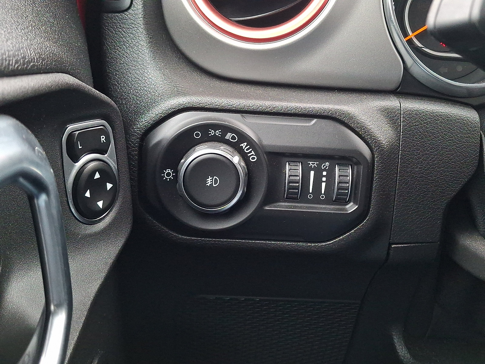 Used 2021 Jeep Wrangler Unlimited Sport AWD/4WD image 27