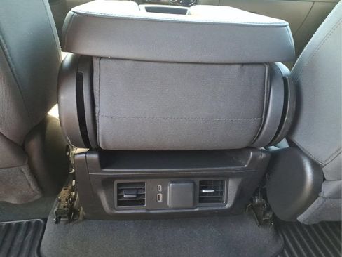 Used 2025 Chevrolet Silverado 1500 LT w/ Work Truck Package AWD/4WD image 15