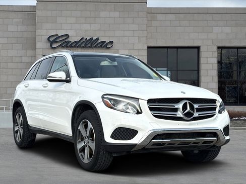 Used 2017 Mercedes-Benz GLC 300 4MATIC image 1