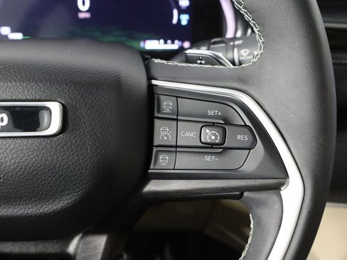 Used 2022 Jeep Grand Cherokee Limited 4xe AWD/4WD image 10