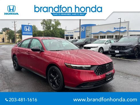 Certified 2025 Honda Accord SE image 1
