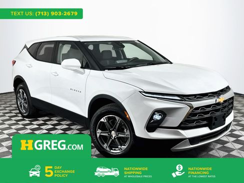 Used 2026 Chevrolet Blazer LT FWD image 1