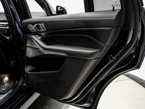 Used 2024 BMW ALPINA XB7 AWD/4WD image 51