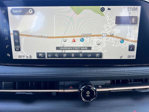 Certified 2023 Nissan Ariya FWD image 22