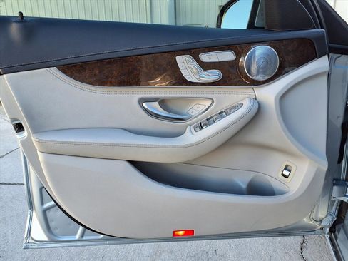 Used 2015 Mercedes-Benz C 300 4MATIC Sedan image 19