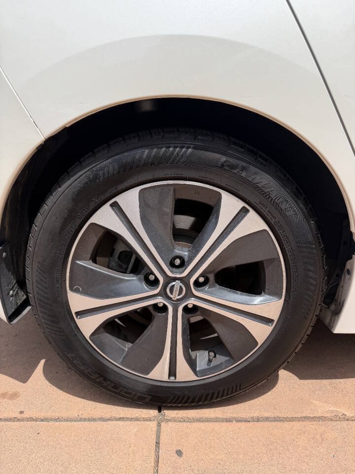 Used 2018 Nissan Leaf SV w/ SV All Weather Package FWD image 28