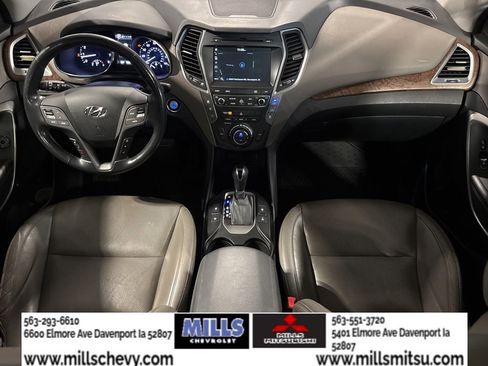 Used 2017 Hyundai Santa Fe SE image 14