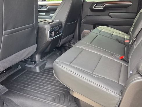 Used 2025 GMC Sierra 1500 Denali w/ Denali Reserve Package AWD/4WD image 8