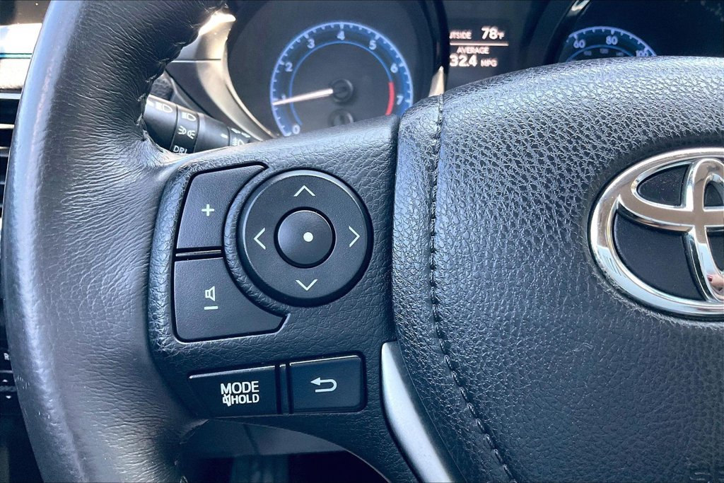 Used 2016 Toyota Corolla S FWD image 18