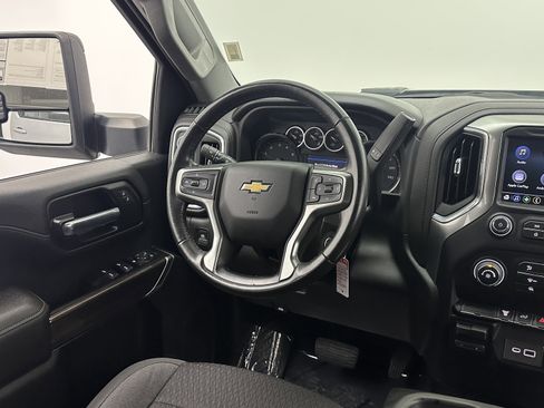 Used 2023 Chevrolet Silverado 3500 LT w/ Gooseneck/5TH Wheel Package image 19