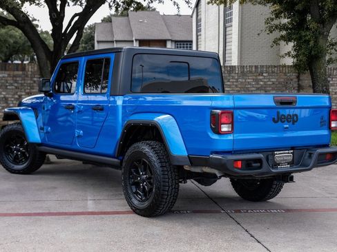 Used 2021 Jeep Gladiator Willys image 19