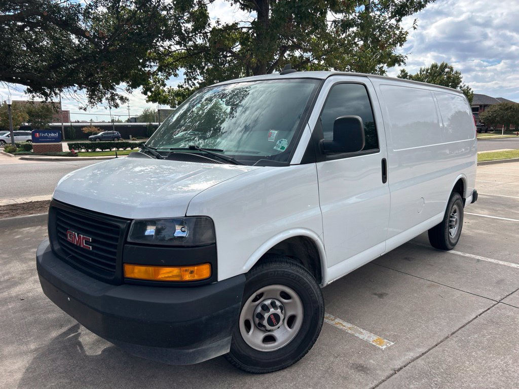 Used 2023 GMC Savana 2500 w/ Driver Convenience Package RWD image 4
