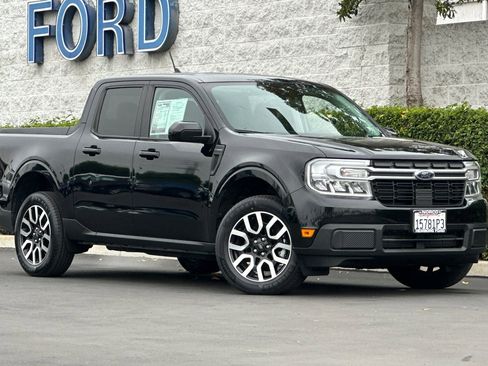 Used 2022 Ford Maverick Lariat w/ Lariat Luxury Package image 2