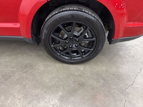 Used 2017 Dodge Journey SXT w/ Premium Group image 20