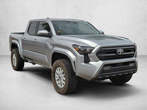 Used 2024 Toyota Tacoma SR5 AWD/4WD image 3