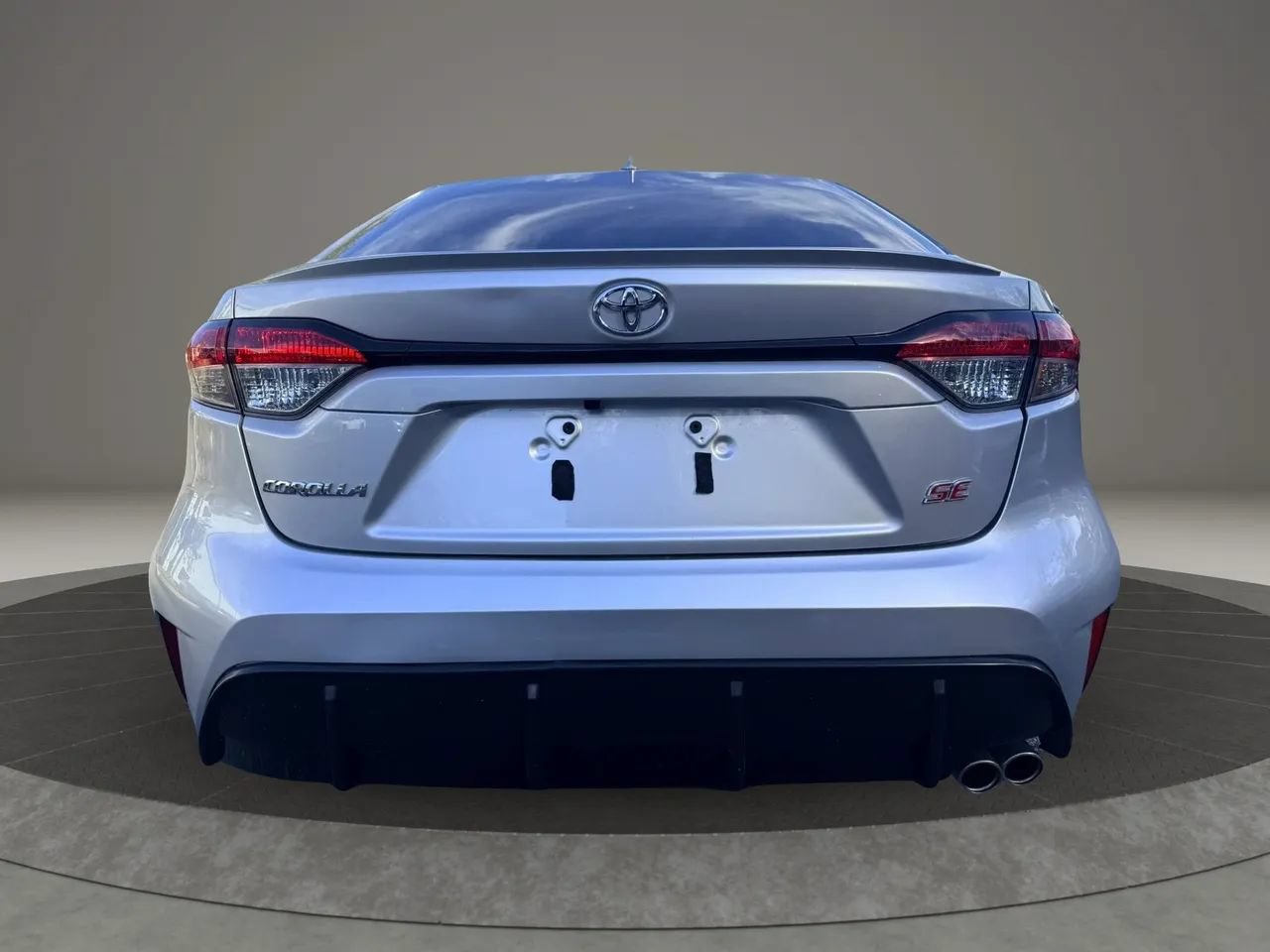Used 2025 Toyota Corolla SE FWD image 6