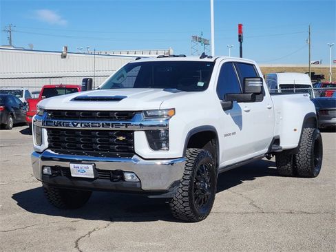 Used 2021 Chevrolet Silverado 3500 LT w/ Convenience Package image 3