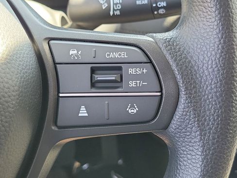 Certified 2026 Honda HR-V LX image 24