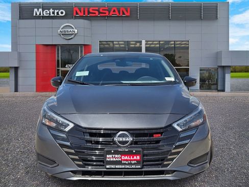 New 2025 Nissan Versa SR w/ Trunk Package image 2