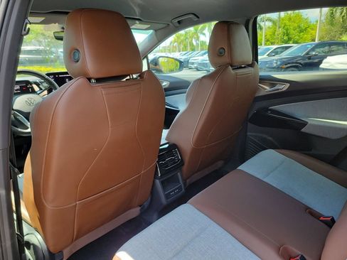 Certified 2023 Volkswagen ID.4 Pro RWD image 11