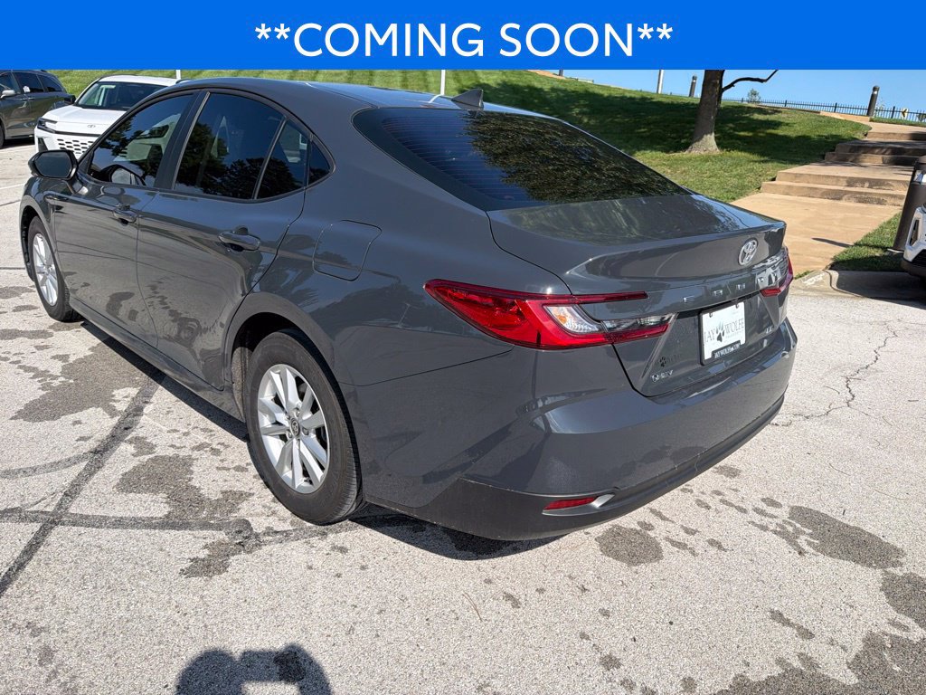 Used 2025 Toyota Camry LE FWD image 10