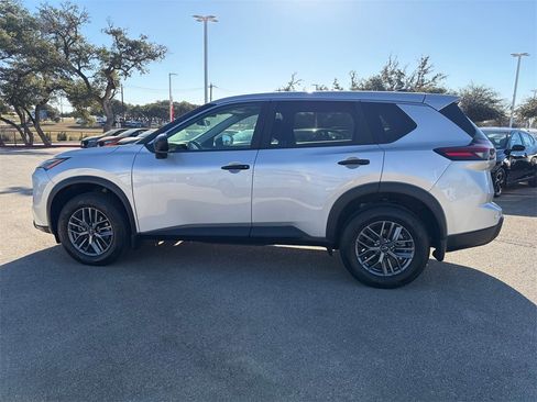 Certified 2025 Nissan Rogue S image 6