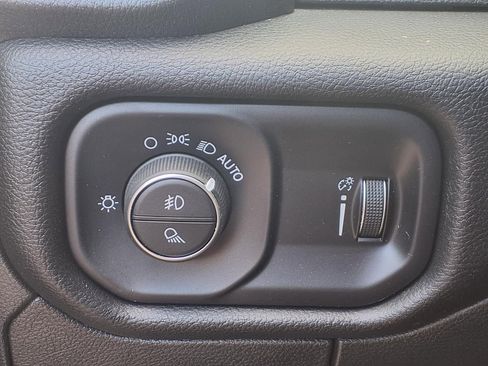 Used 2022 RAM 1500 Lone Star RWD image 12