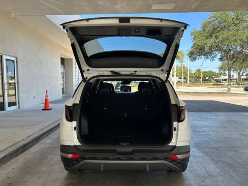 Used 2022 Hyundai Tucson Limited w/ Cargo Package FWD image 27