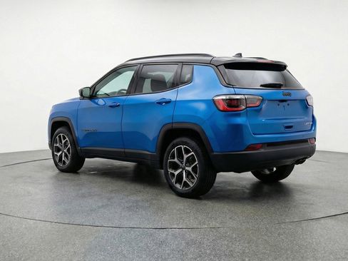Used 2025 Jeep Compass Limited AWD/4WD image 6