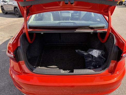 Used 2020 Volkswagen Jetta SE image 5