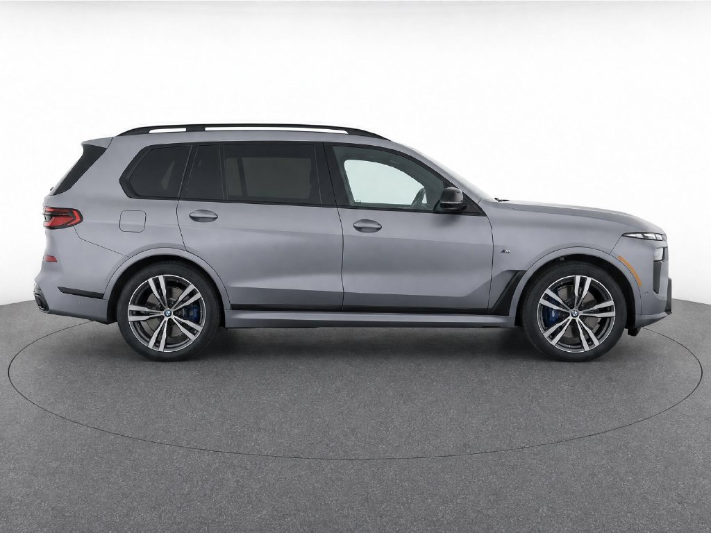 Used 2027 BMW X7 M60i AWD/4WD image 7