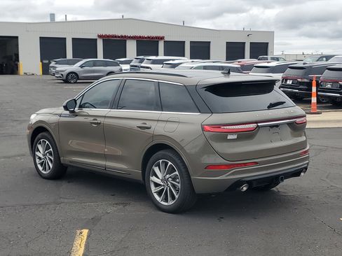 New 2025 Lincoln Corsair Grand Touring w/ Towing Package image 3