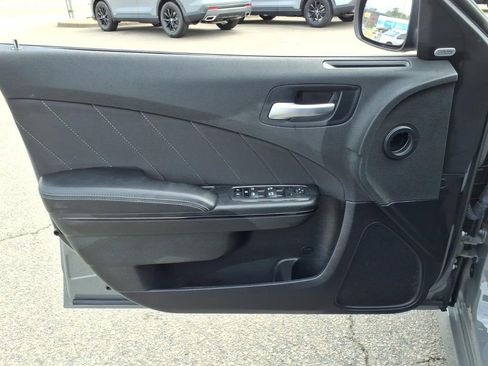 Used 2023 Dodge Charger R/T w/ Blacktop Package image 9