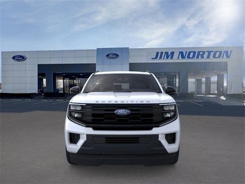 New 2025 Ford Expedition Active image 6