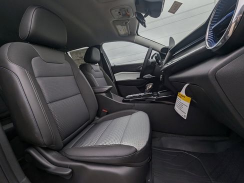 New 2026 Chevrolet Trax LT w/ LT Convenience Package image 13