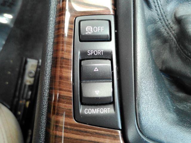 Used 2015 BMW Z4 sDrive28i RWD image 43